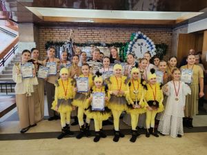 Кубок Гран-при Всероссийского фестиваля-конкурса «Зимняя симфония» выиграли школьницы Одинцово.