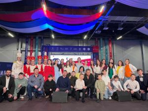 Одинцовские артисты выступили с музыкально-поэтическим спектаклем «Одна у человека мама – и Родина одна» в Твери