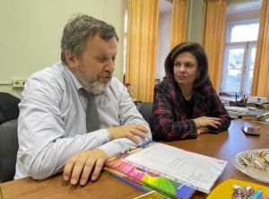 В состав жюри VII окружного конкурса "Мы сочиняем и рисуем сказку" вошёл руководитель Информационного центра Научной педагогической библиотеки им. К.Д.Ушинского Виталий Сурвилло